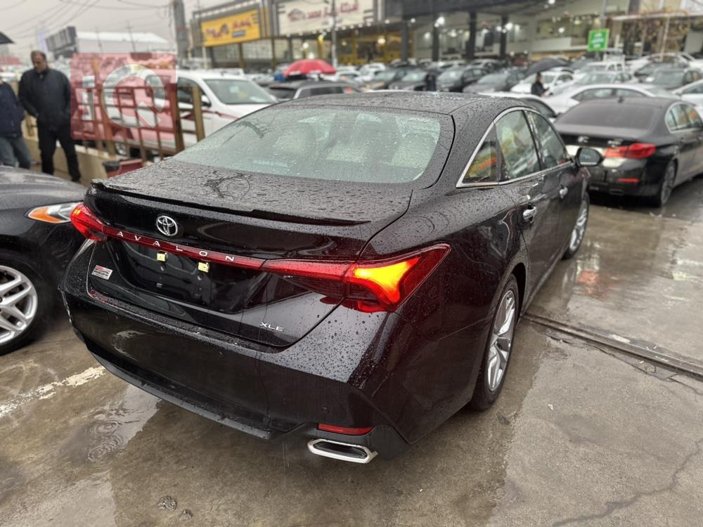 Toyota Avalon